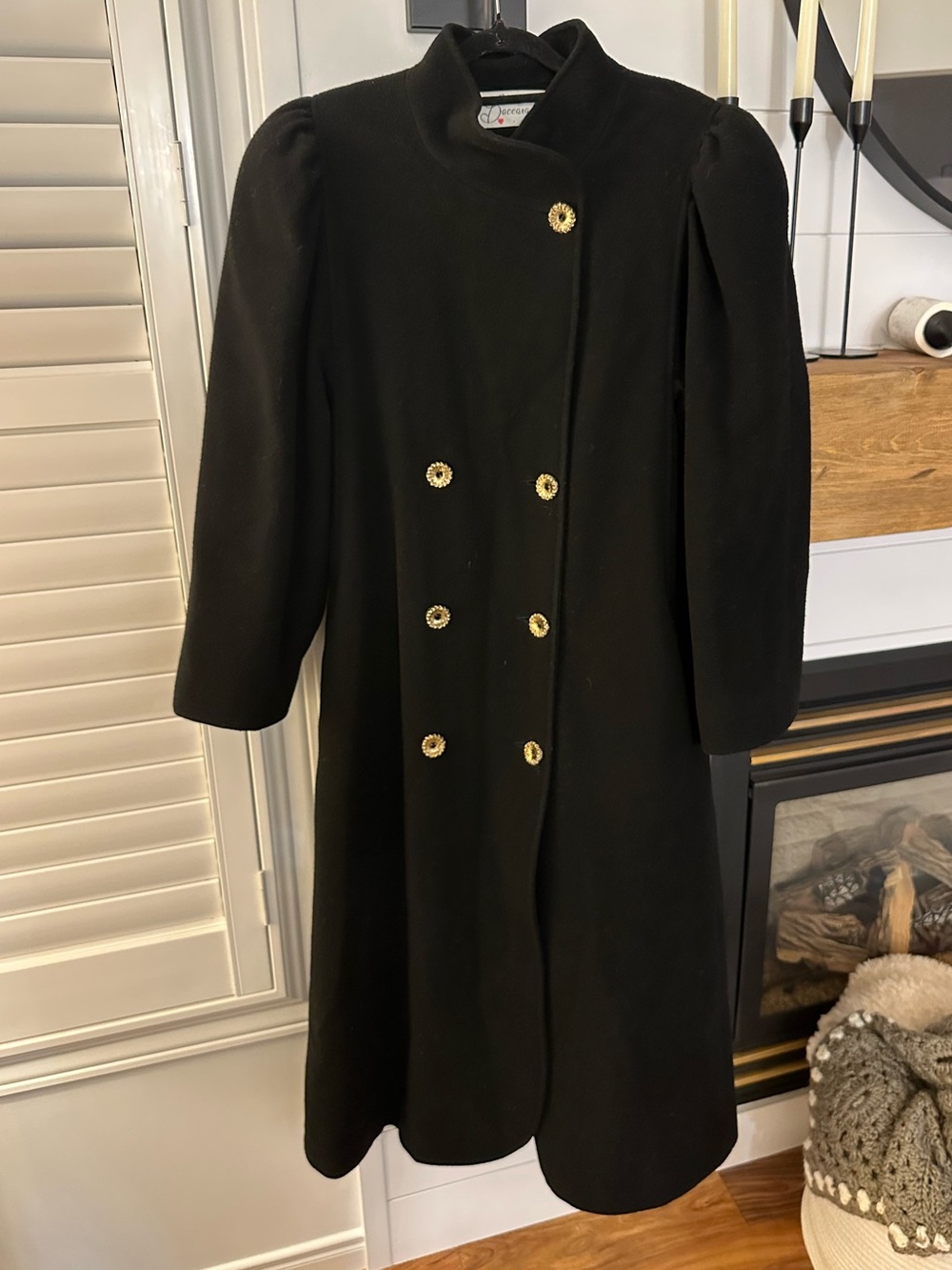 Baccarat WOOL Black Long-Sleeve Double-Breasted Coat with Gold Buttons